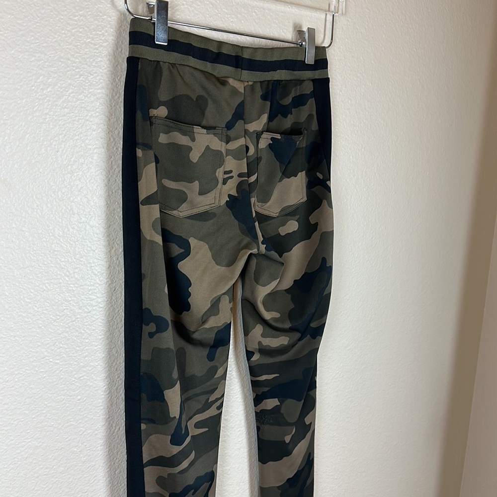 AMERICAN BAZI CAMO JOGGERS - Picture 6 of 9
